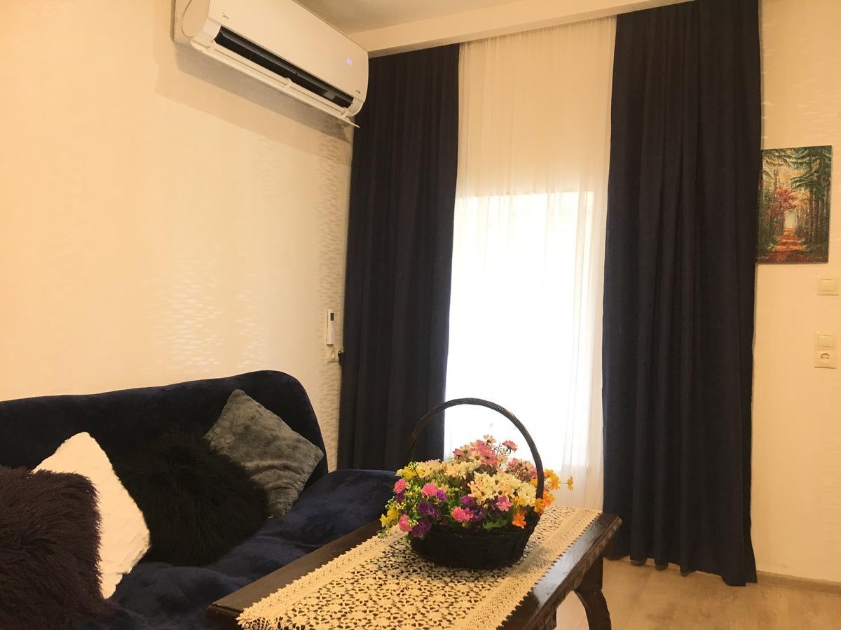 Newly Renovated House Apartment Tbilisi ภายนอก รูปภาพ