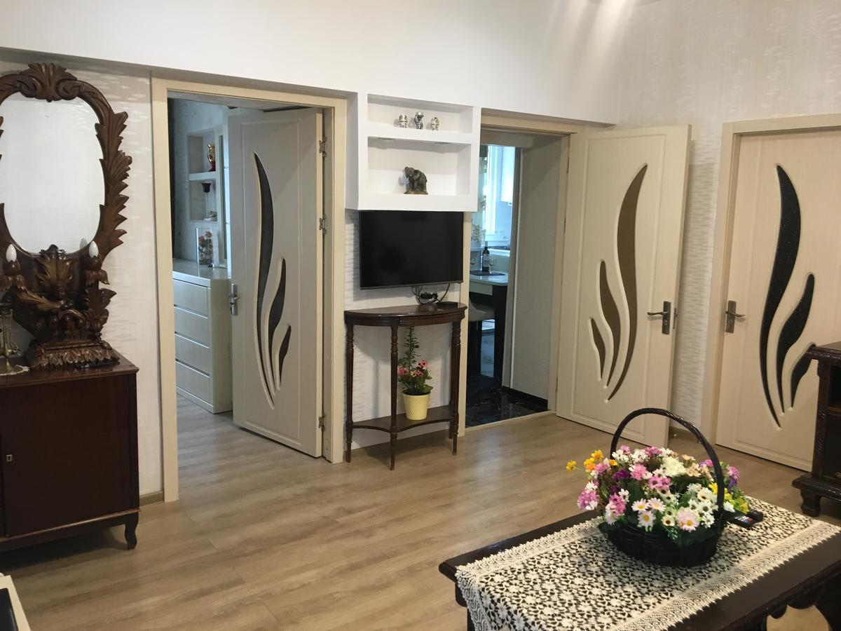 Newly Renovated House Apartment Tbilisi ภายนอก รูปภาพ