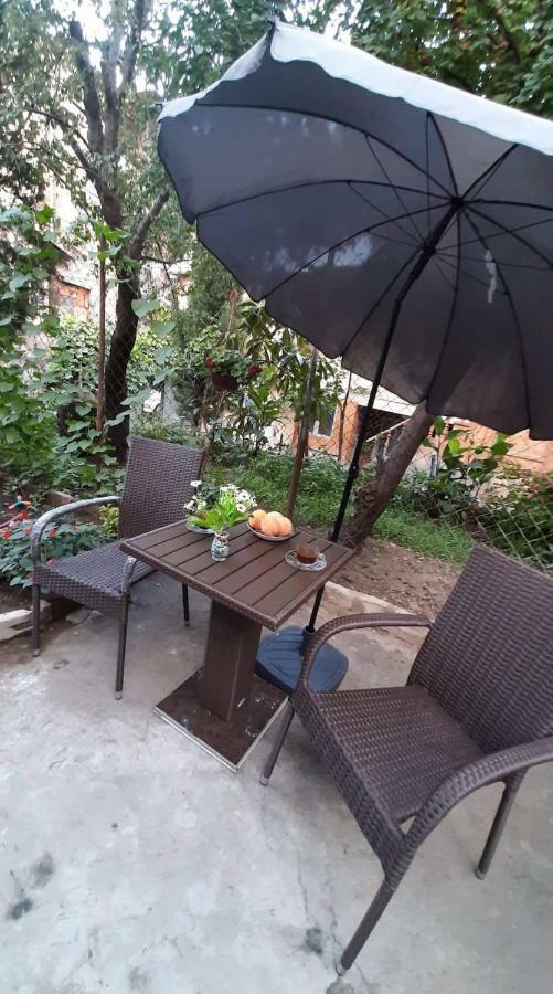 Newly Renovated House Apartment Tbilisi ภายนอก รูปภาพ